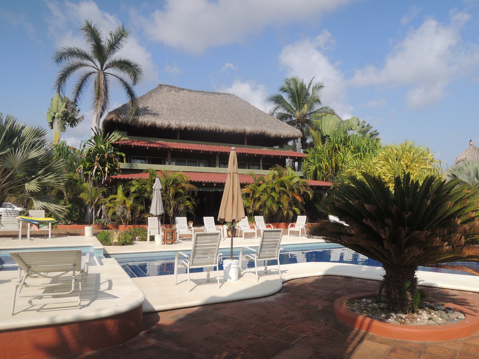 Hotel for sale in a surfing area